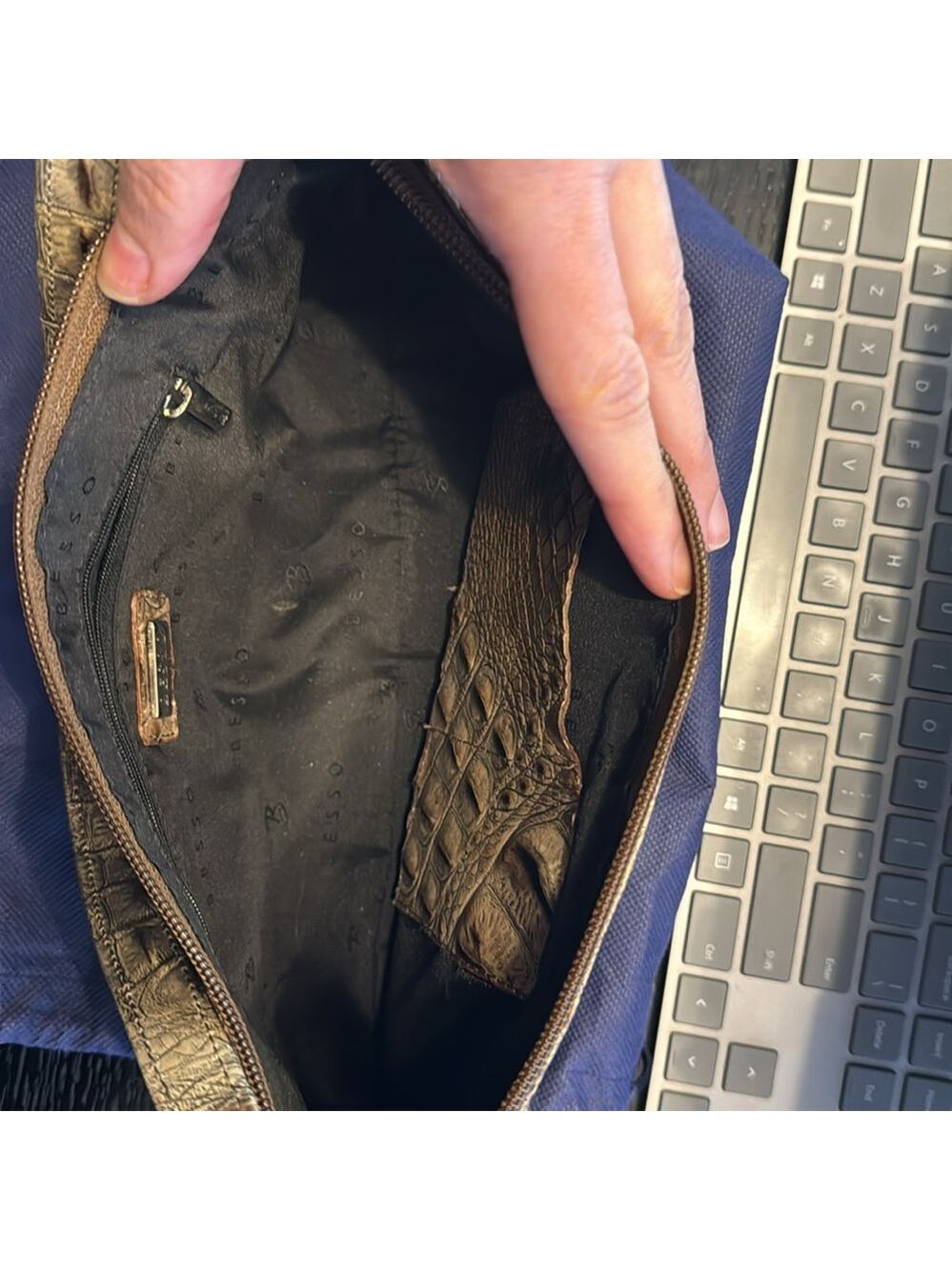 Besso Brown Leather Shoulder Bag Croc Embossed - Picture 5 of 8